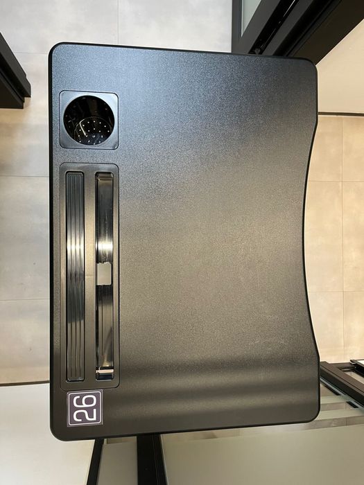 Компьютерный стол для ноутбука