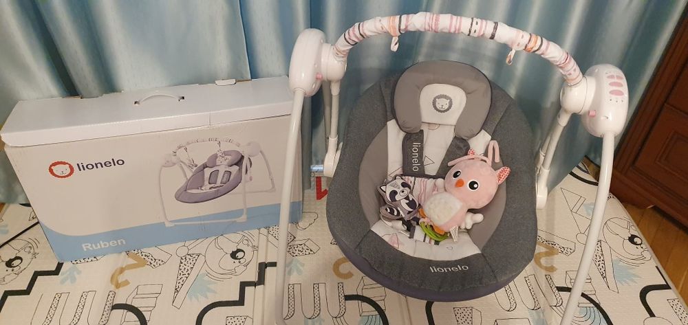 Vând balansoar bebe marca Lionelo Ruben