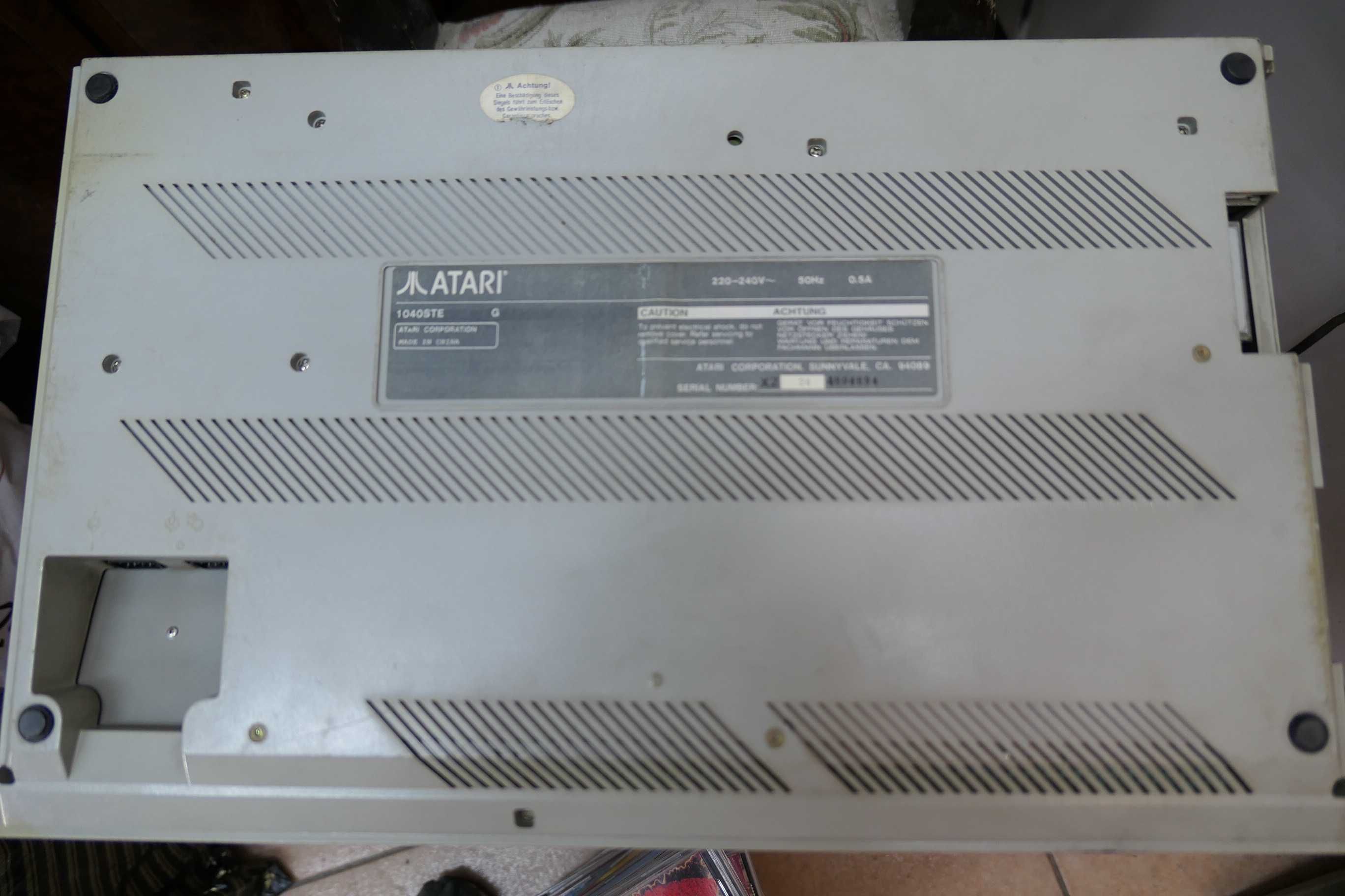 ATARI 1040STE SISTEM Personal Computer RETRO Vintage 1Mb Ram Consola