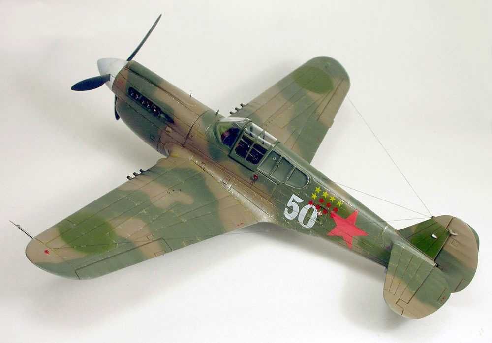 Сборная модель истребитель CURTISS P-40E KITTYHAWK  масштаб 1:72