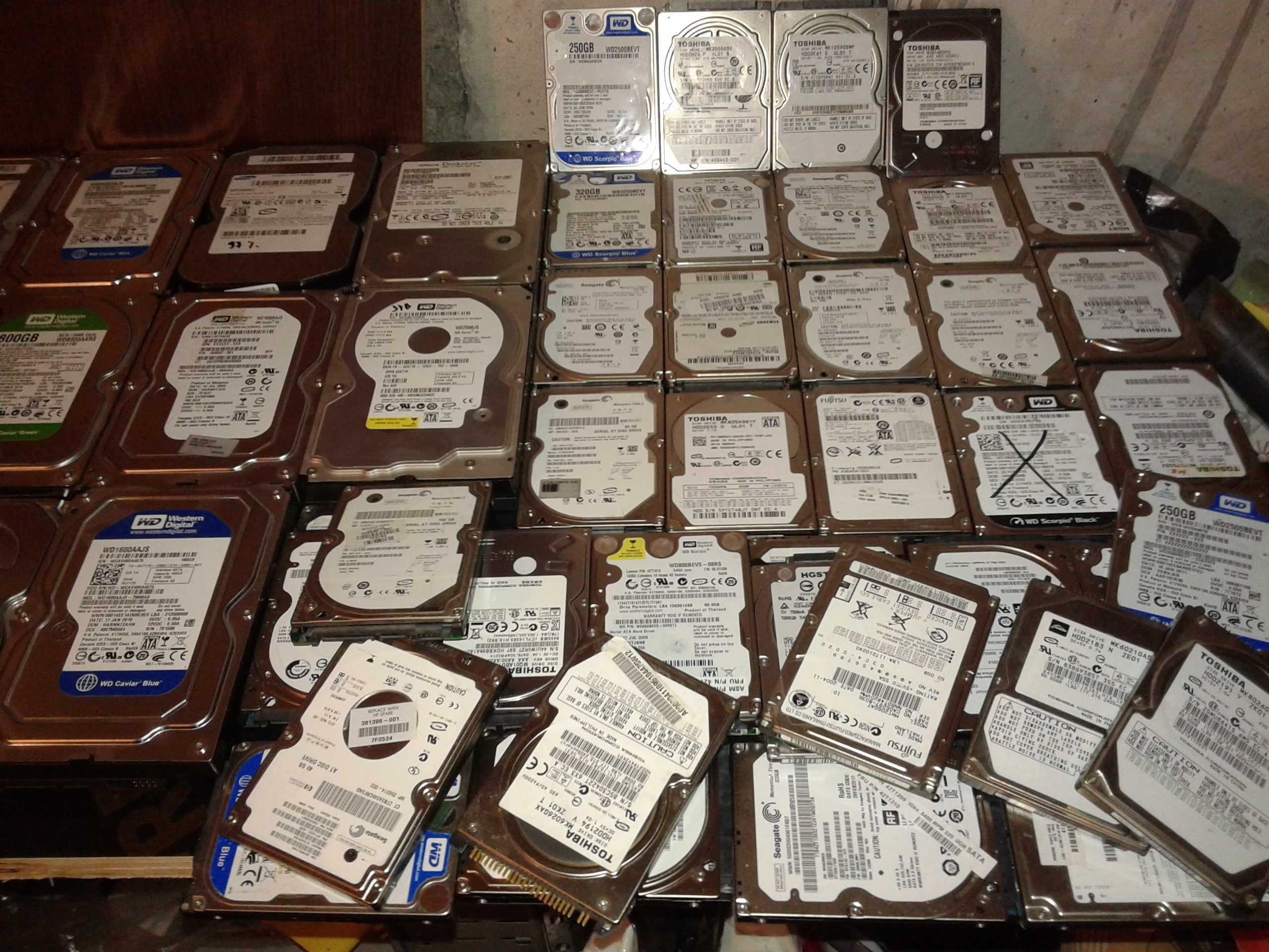 ЛОТ-Хард дискове- 3,5” и 2,5”инча за лаптоп и компютър-Разпродажба