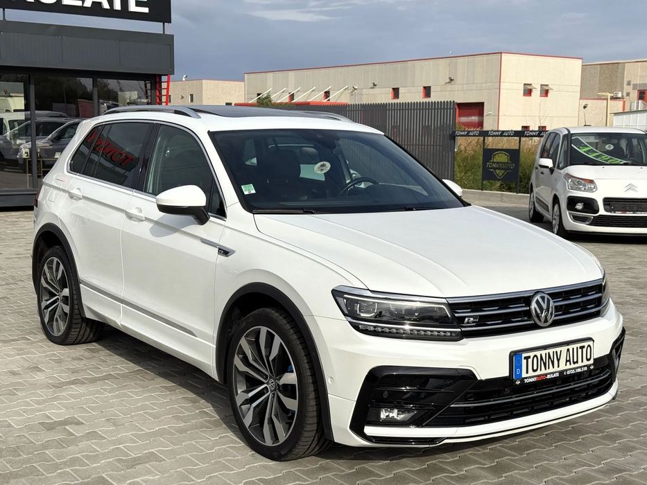 Volkswagen Tiguan R-Line / Panoramic / Matrix / Distronic / Garantie