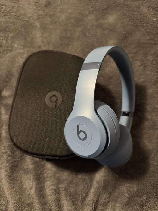 Beats Solo 4 ЧИСТО НОВИ