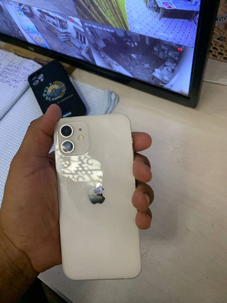 IPhone 12 karobka dakument bor . 64 lik 79 %  yomku 1xda hiraroq oladi