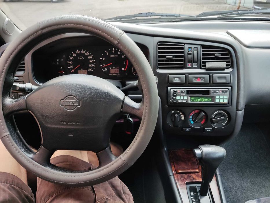 Nissan Primera P11