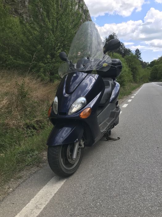 Yamaha majesty 150 cc
