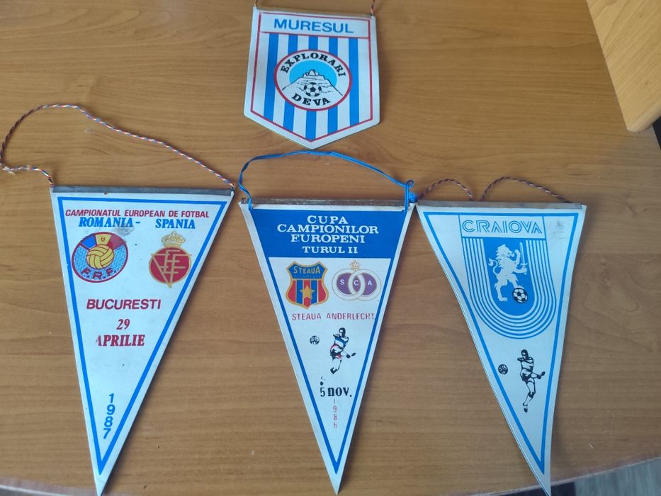 Set 4 fanioane echipe de fotbal