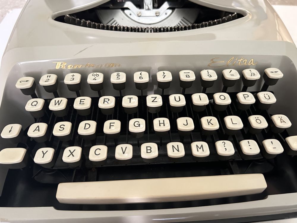 Masina de scris REMINGTON ELITRA