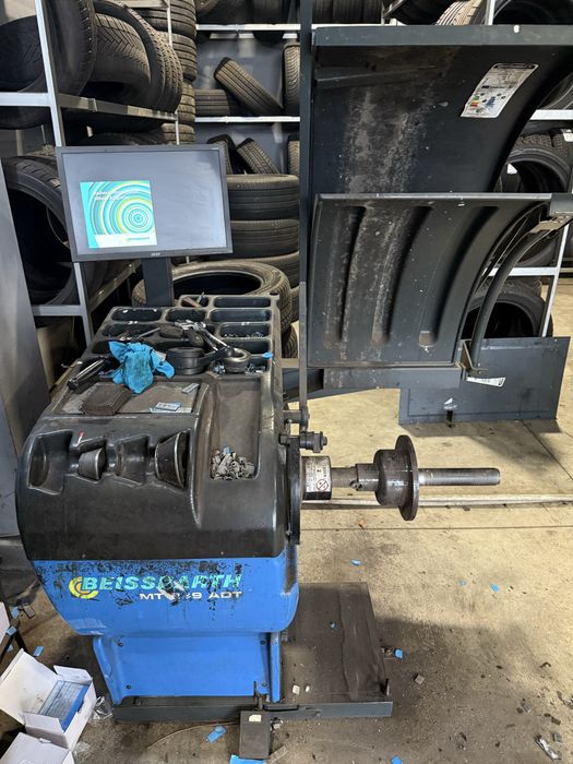 Продавам баланс машина