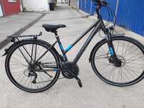 Vând bicicleta din aluminiu pentru damă