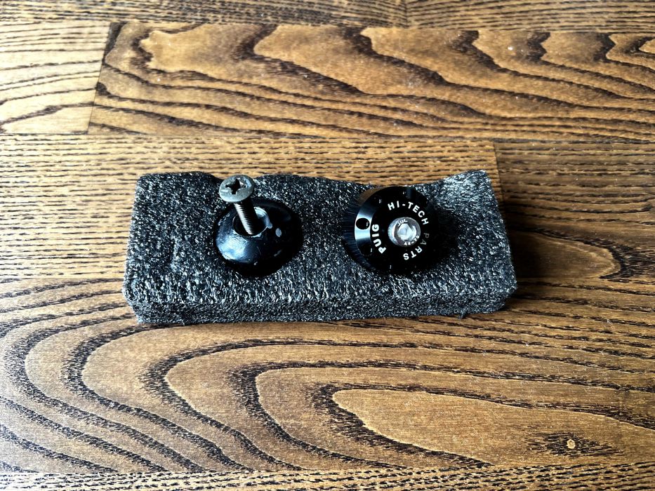 Балансьори черни 20мм за Honda Hornet 600 02-05