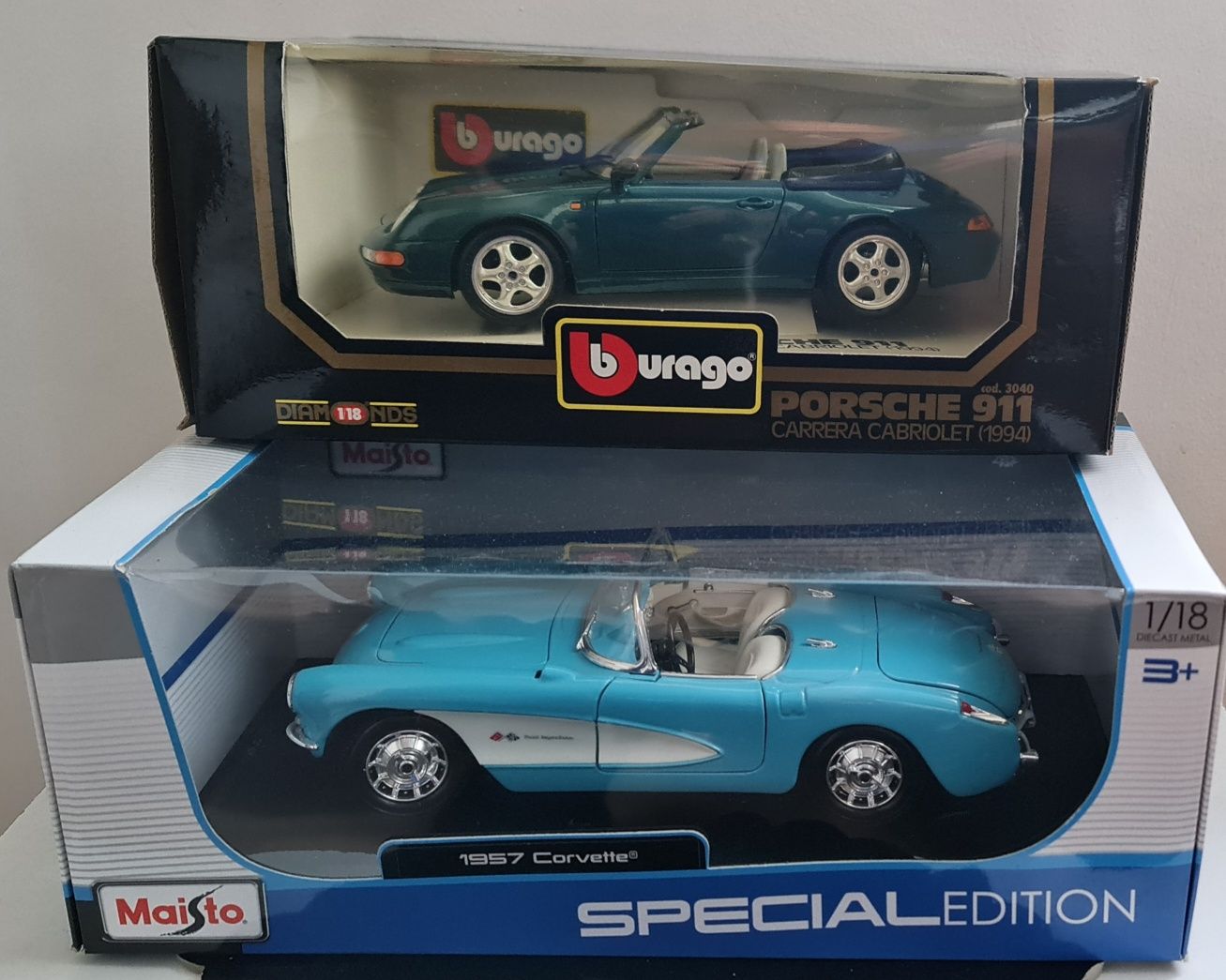 CABRIOLET CORVETTE ( 1957 ) MAISTO PORSCHE 911 Bburago Italy 1.18 м.