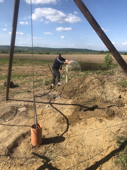 Foraje puturi apa de mica si mare adancime