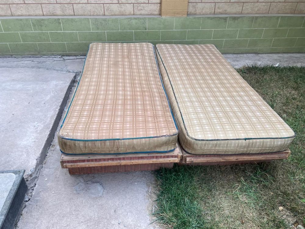продается кровать