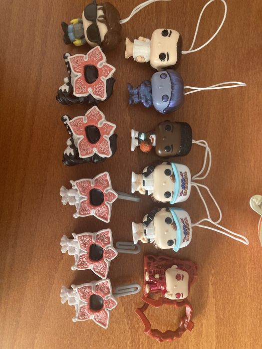 Stranger things kinder joy фигурки