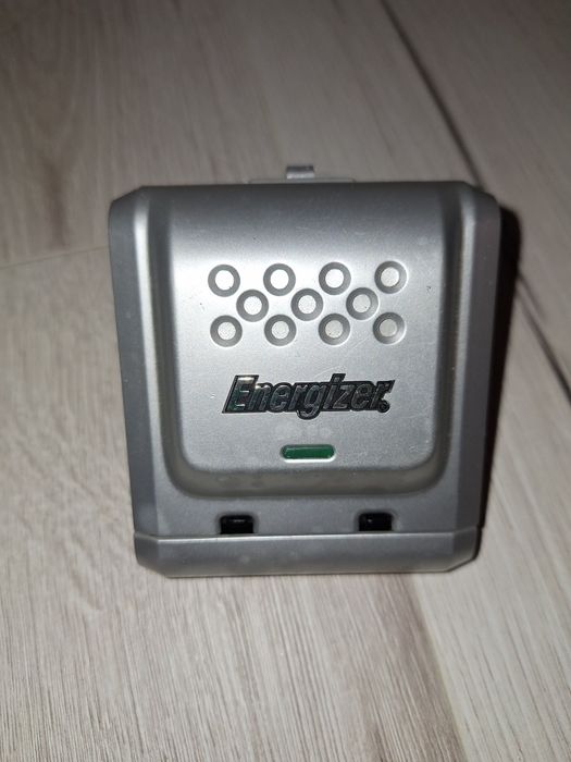 Încărcător baterii energizer