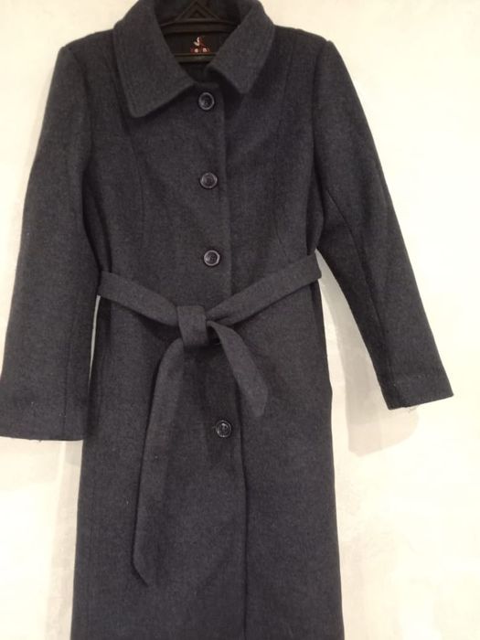 Пальто женское продам