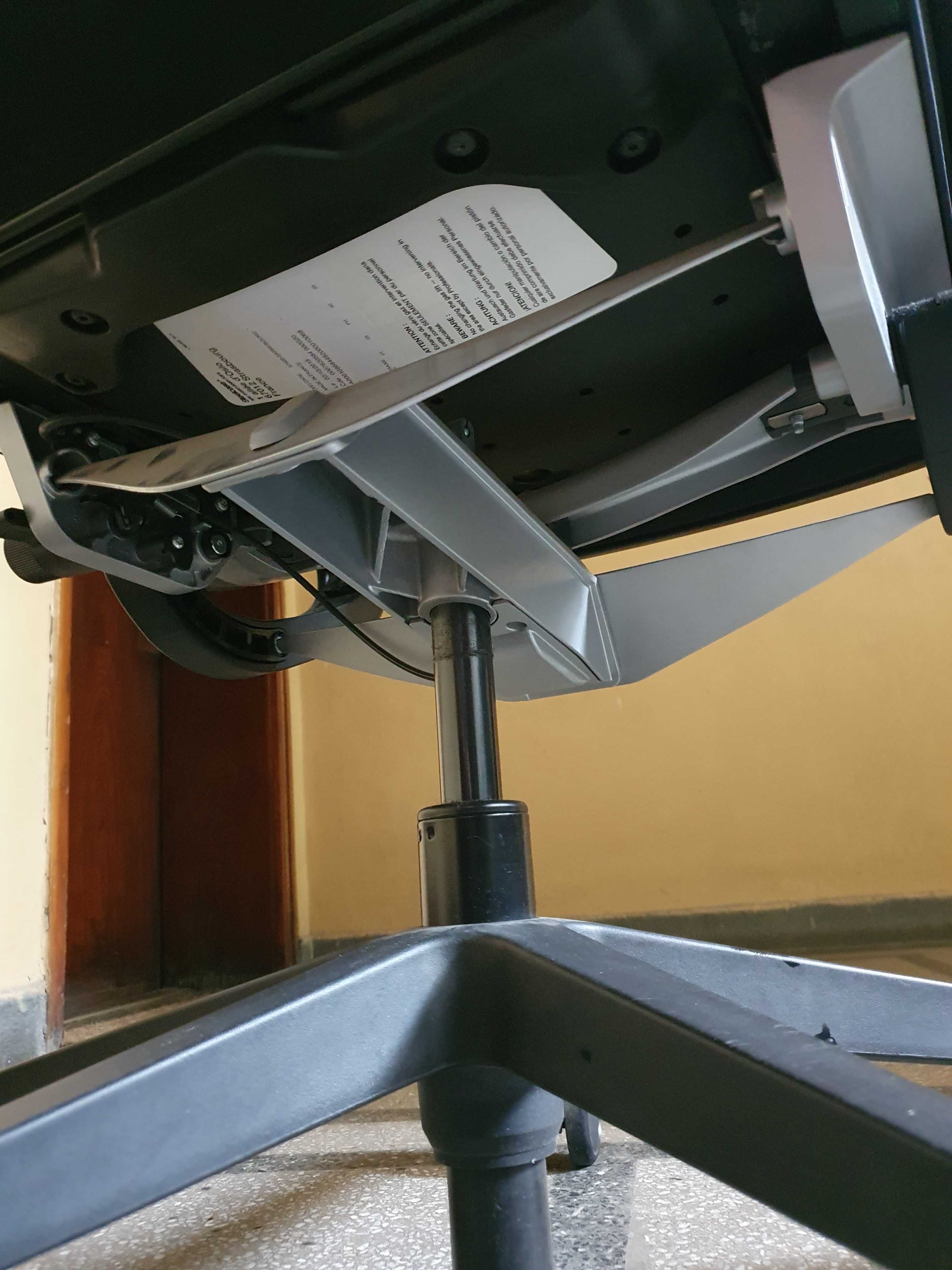 Офис стол SteelCase Think Black