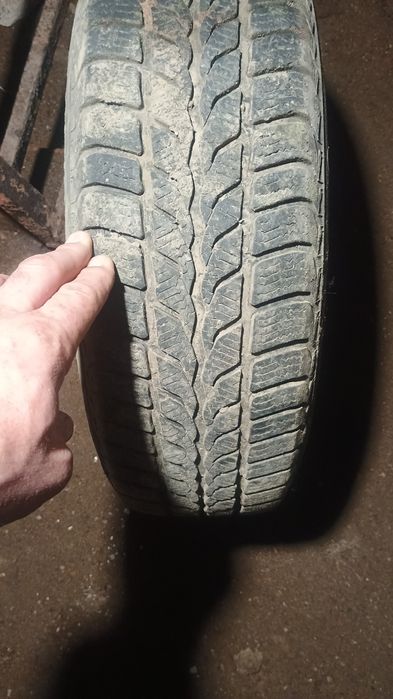 Продам шины(всесезонные)