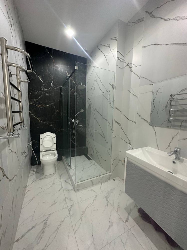 Oq Saroy Deluxe Продается 2 комнатная квартира ремонт Мирзо-Улугбек
