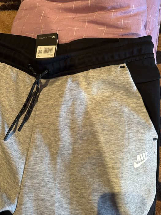 Pantaloni Originali Nike Tech