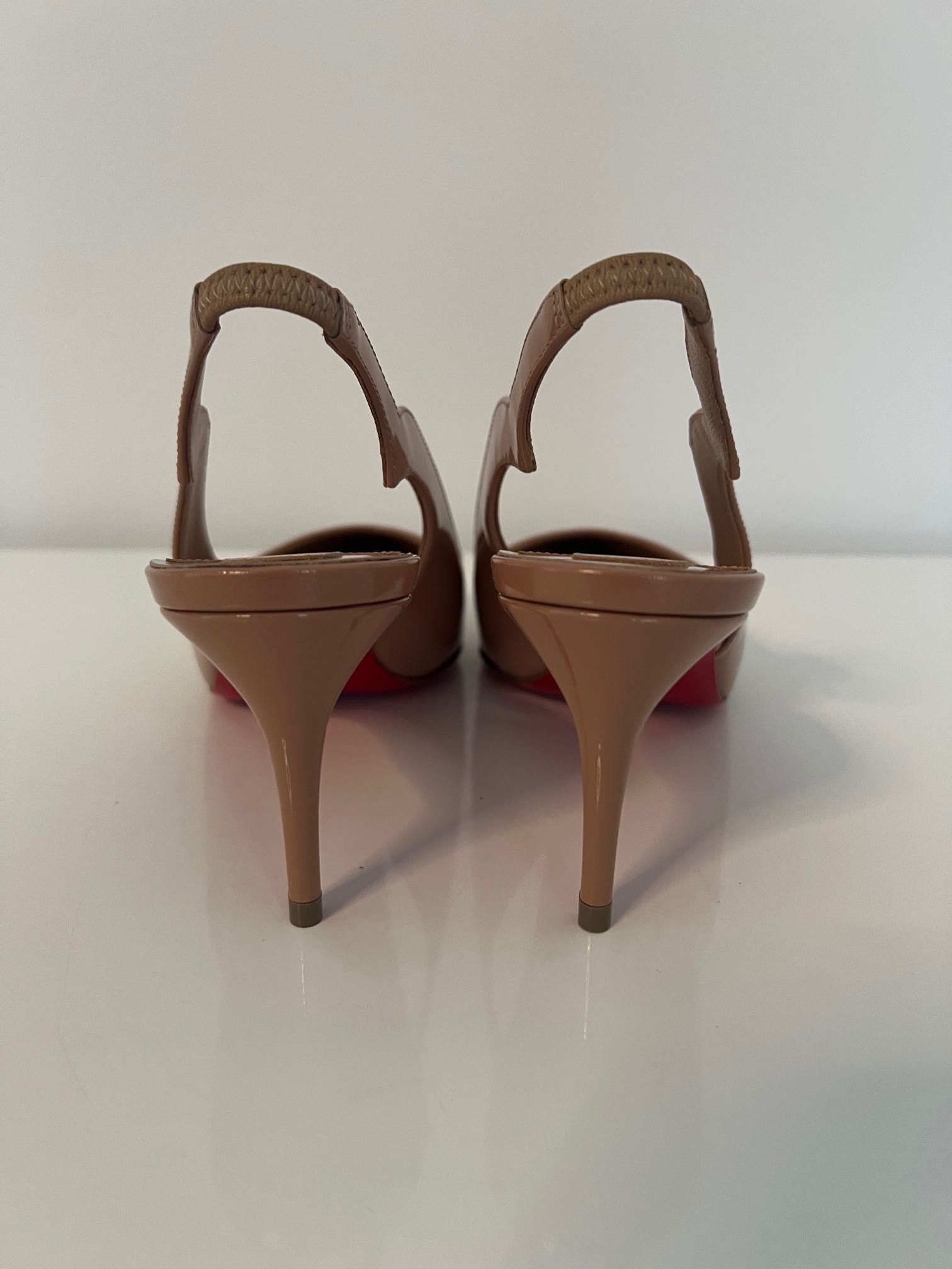 Pantofi Christian Loboutin Hot Chick Sling