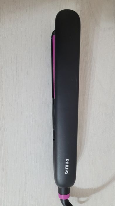 Продам утюжок Philips.