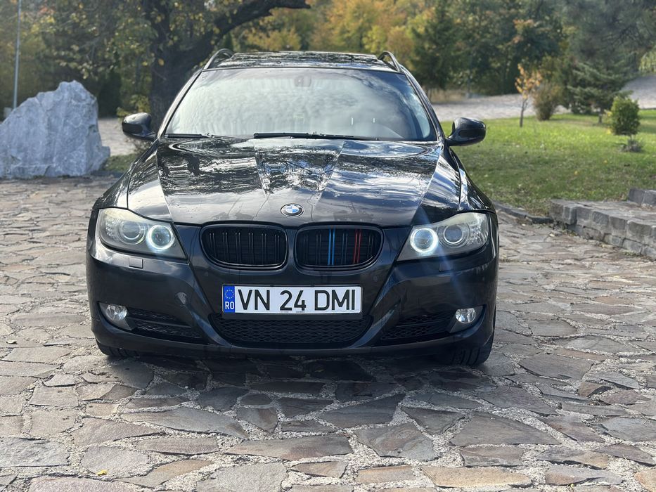 BMW 320D E91 LCI • Navi Mare• Automată • panoramic • stare foarte Bună