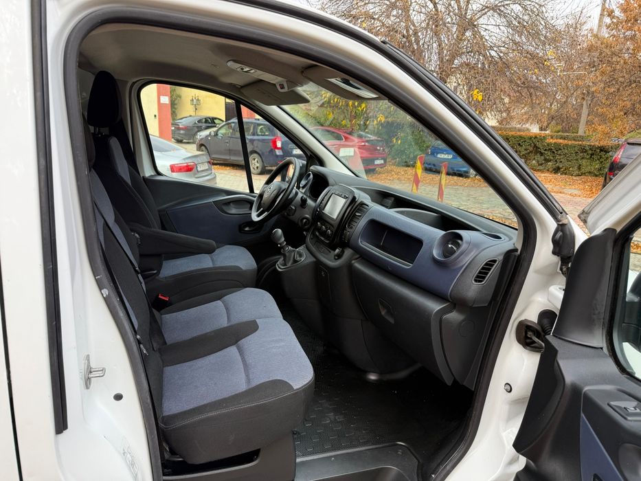 Opel Vivaro/Renault Trafic mod nou extra lung 2018 Diesel euro 6 navi