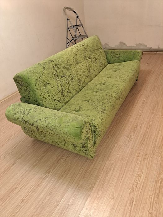 Диван в хорошем состоянии