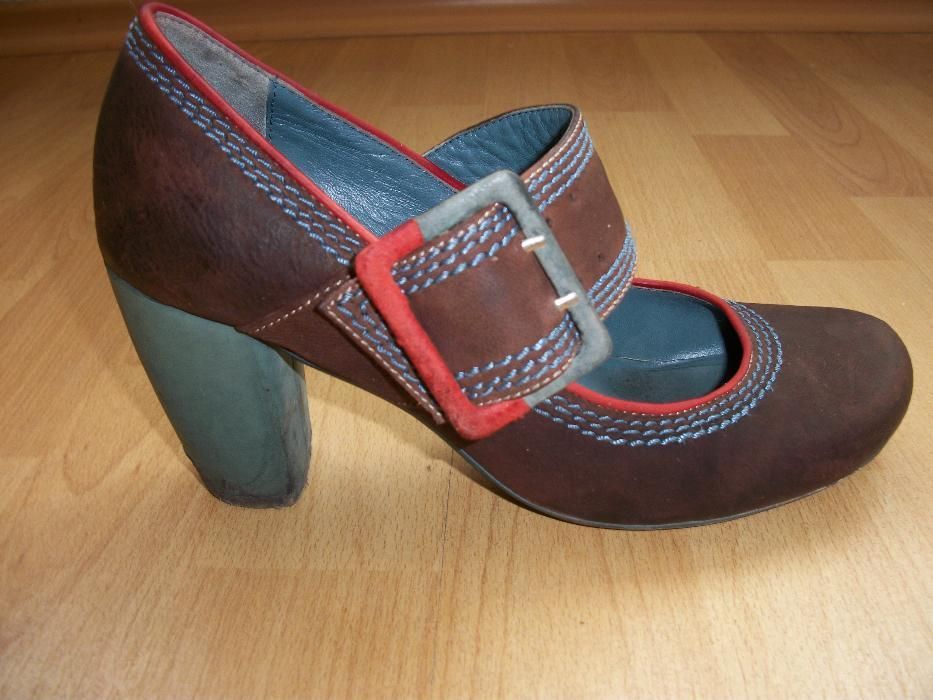Запазени качествени дамски обувки