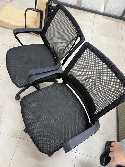 Стулья 2 бу по хорошей цене для офиса