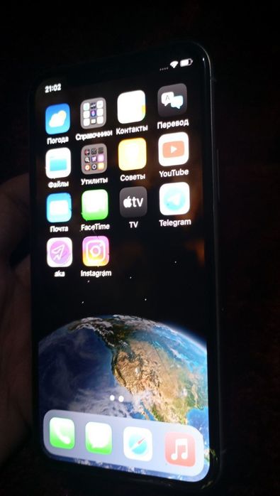 iPhone 11 pro sotiladi srochna