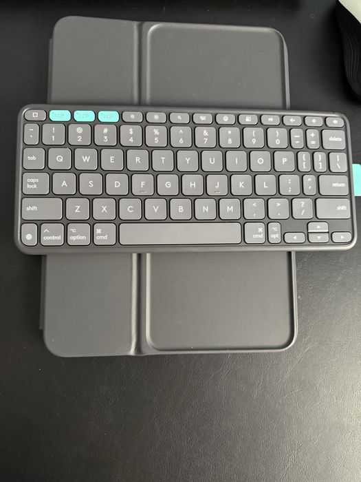 Husa Logitech pentru Ipad Pro&Air 11 inch