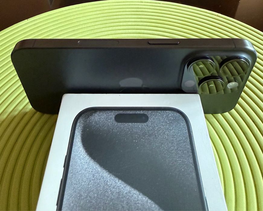 Iphone 15 Pro Black Titanium 256GB НЕРАЗЛИЧИМ от НОВ