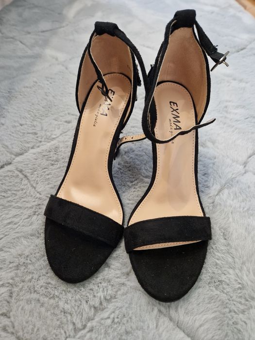 Sandale cu toc, mărimea 37- NOI