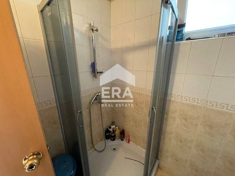 Продава се Двустаен апартамент в Варна, Чайка - 60 кв.м за 2084 €/кв.м - Снимка #8