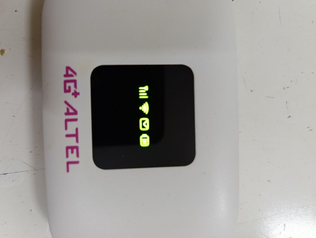 Продам роутер Altel LO2Hi 10000т.