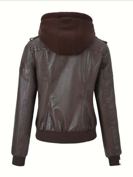 Дамско кожено яке с качулка