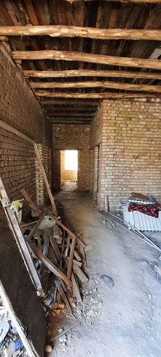 * НАЗАРБЕК ГРАНД Тойхона 3 Соток Коробка 5 Хона + Холл Продаётся Дом