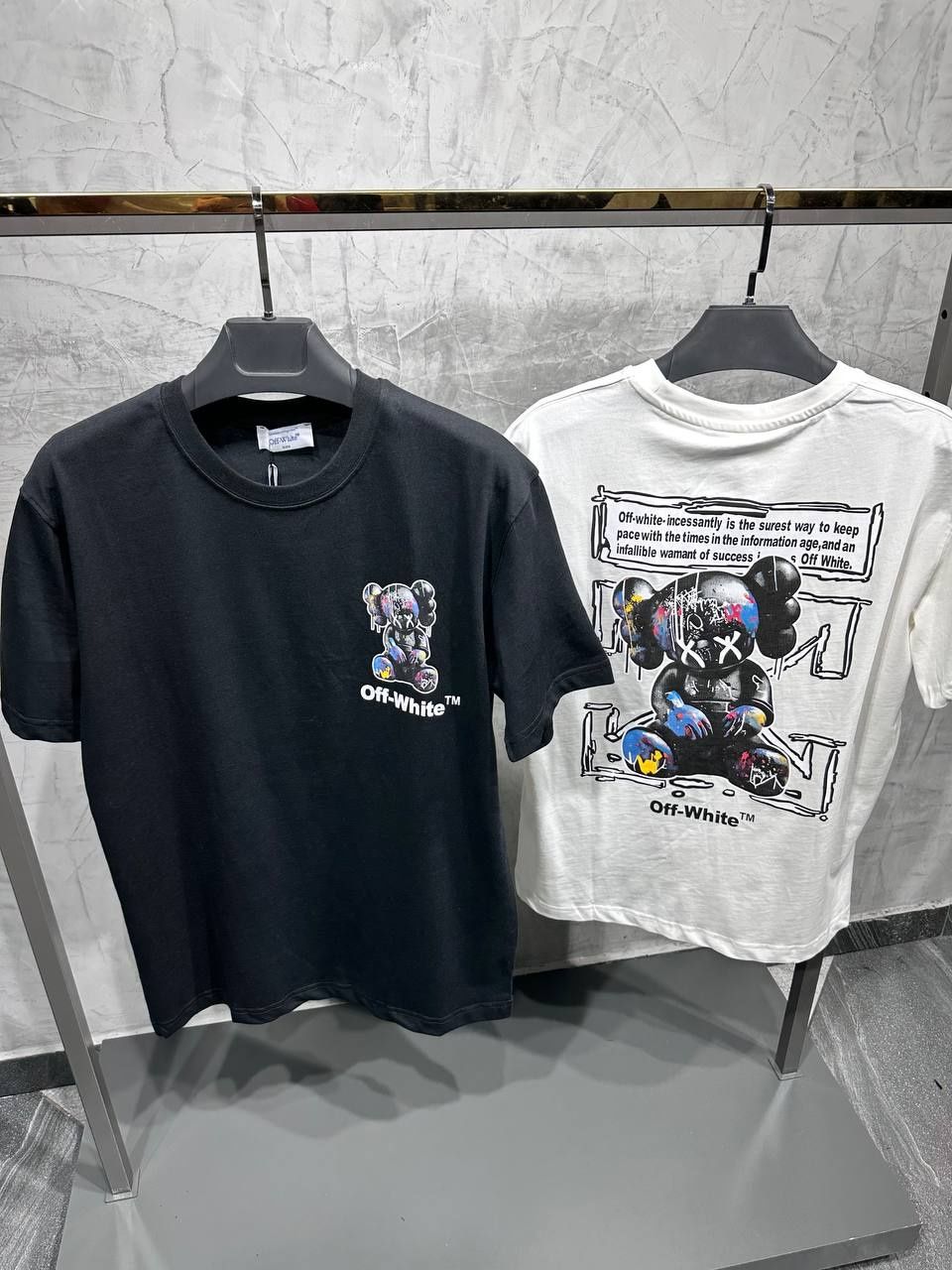 Off White тениски в черно и бяло