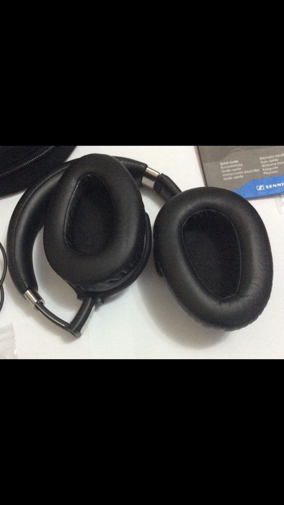 Casti bluetooth Sennheiser PXC 550,impecabile , ca noi