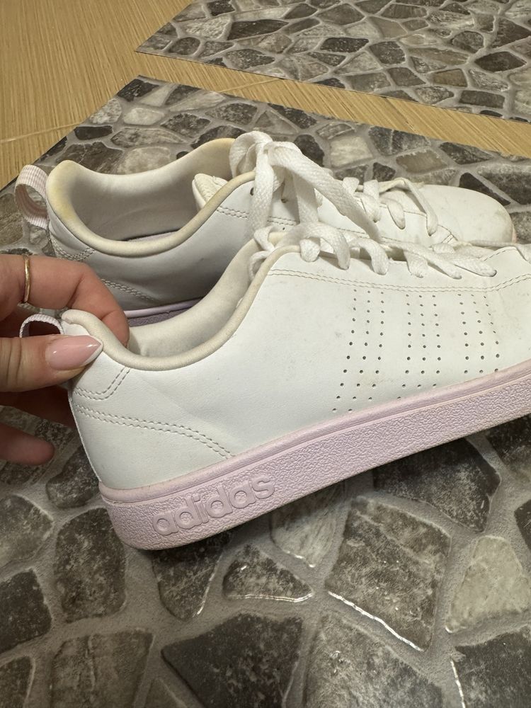 Дамски кецове Adidas