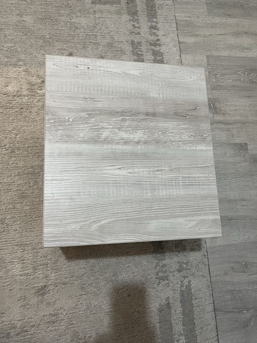 Vând măsuța cafea