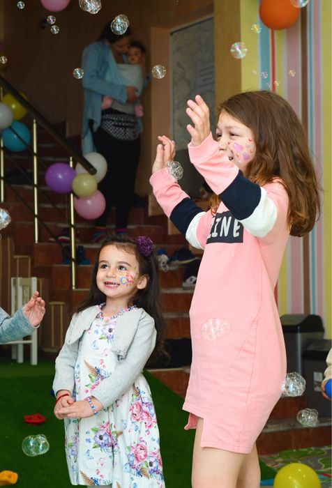 ГОЛЯМА забава | Аниматори | Украса | Фотограф