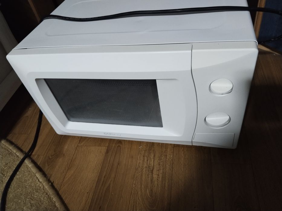 Продам микроволновоку в рабочем состоянии