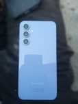Samsung galaxy a54
Holati yaxwi aybi yo'q
Narxi:3mln keliwamiz