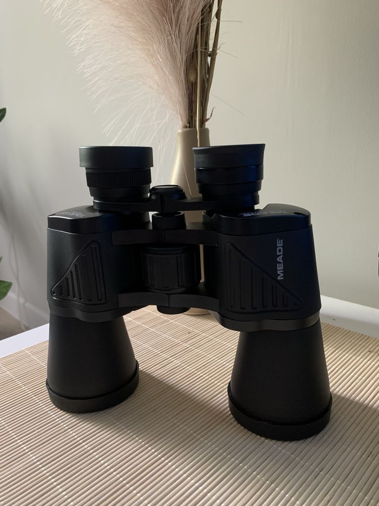 Бинокль MEADE travelview 10X50