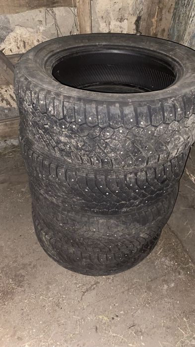 Продам комплект шин 205/60/16
