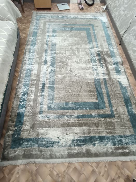 Продам ковер 2*3
